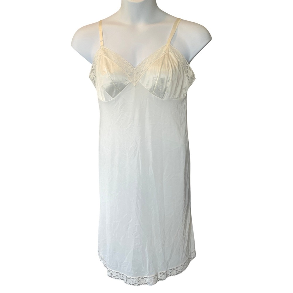 Women Vintage Vanity Fair V-Neck Babydoll Slip Dress Size 38 Ivory Lace Trim